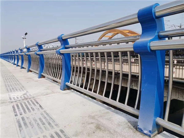 楚雄304不锈钢复合管护栏的生产工艺揭秘